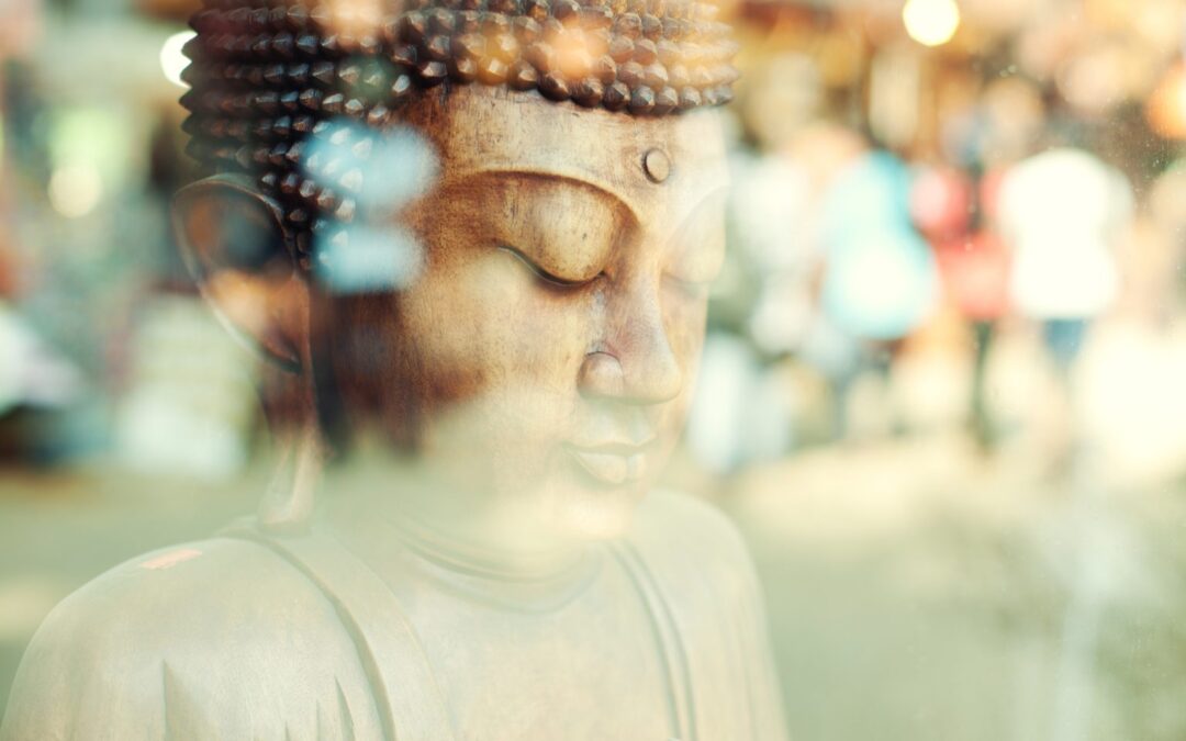 Close-up of a Buddha statue (Sri Lanka)